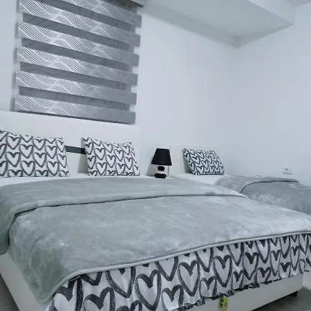 Dia Apartment *